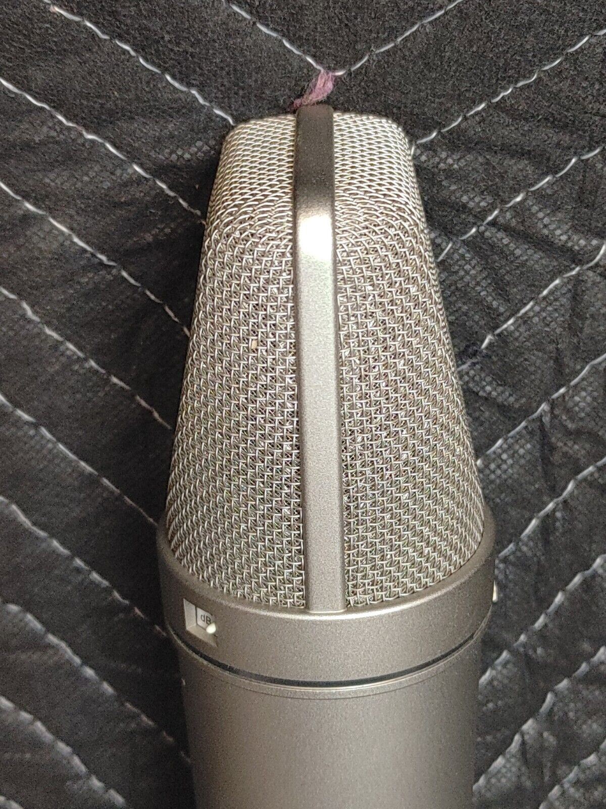 Neumann U 87 AI Condenser Microphone - Silver