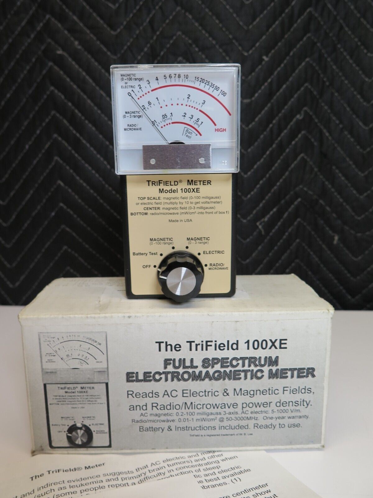 TriField 100XE EMF METER USE FOR GHOST ADVENTURES & HUNTING w/ Box & Papers