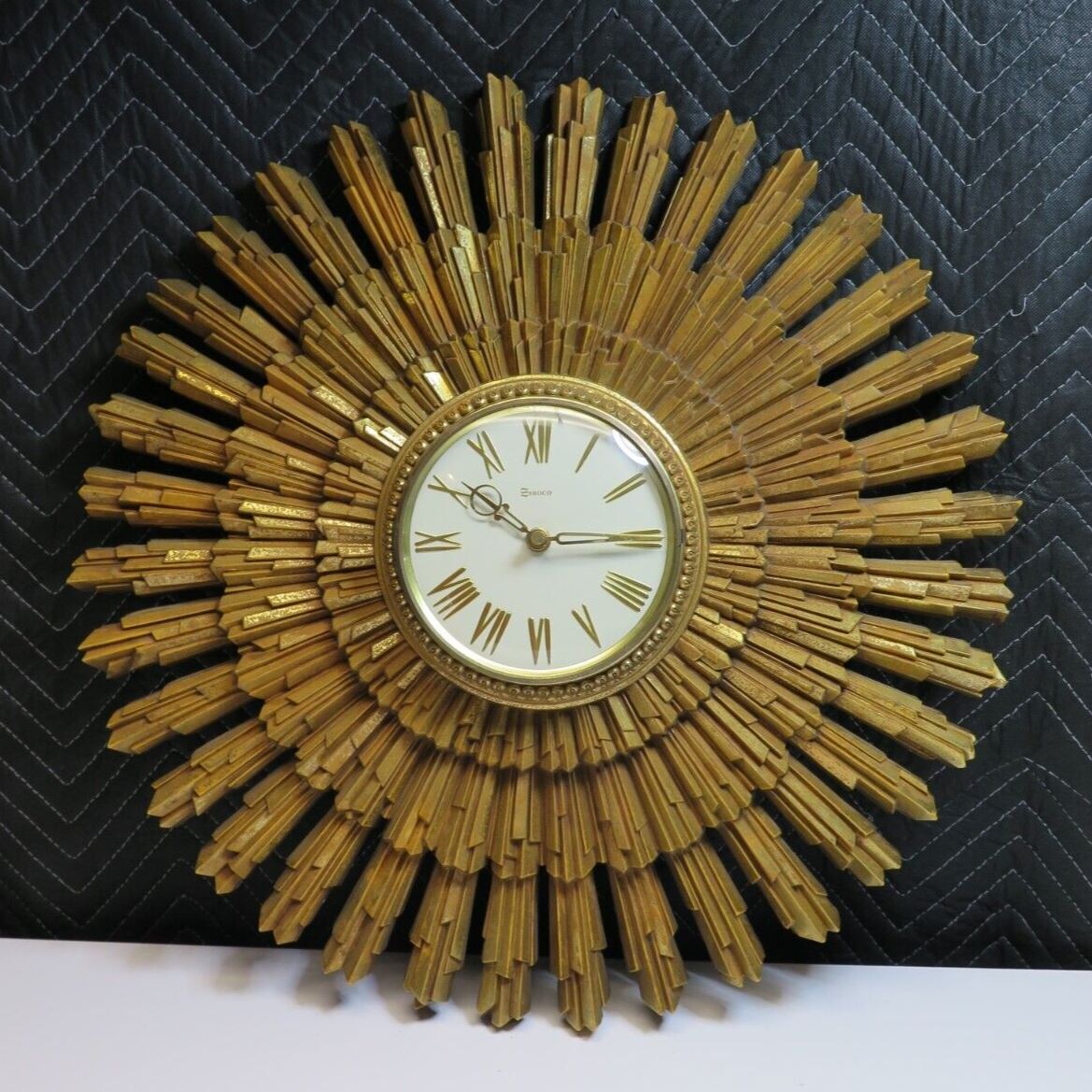 Syroco VTG Starburst Sunburst Clock Mid Century Hollywood Regency Deco 22" WORKS