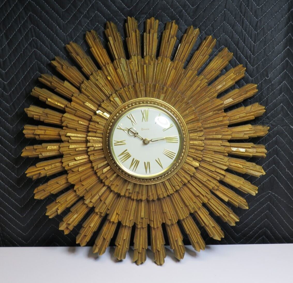 Syroco VTG Starburst Sunburst Clock Mid Century Hollywood Regency Deco 22" WORKS