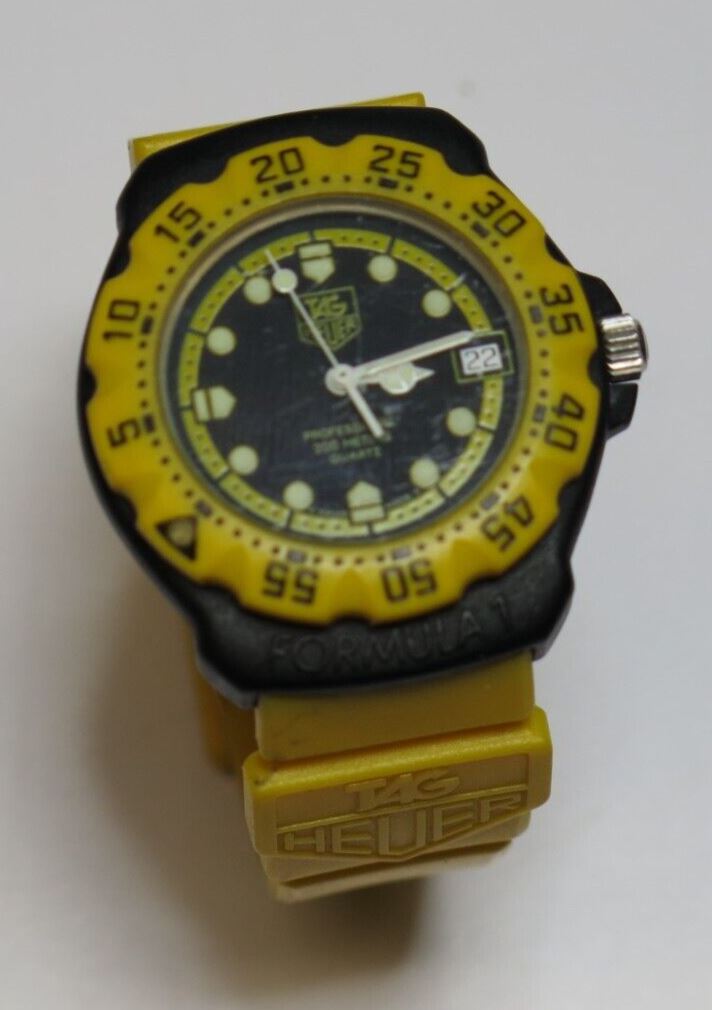 TAG Heuer Formula 1 Professional 200m 380.513/1 Quartz Black yellow Boys Watch