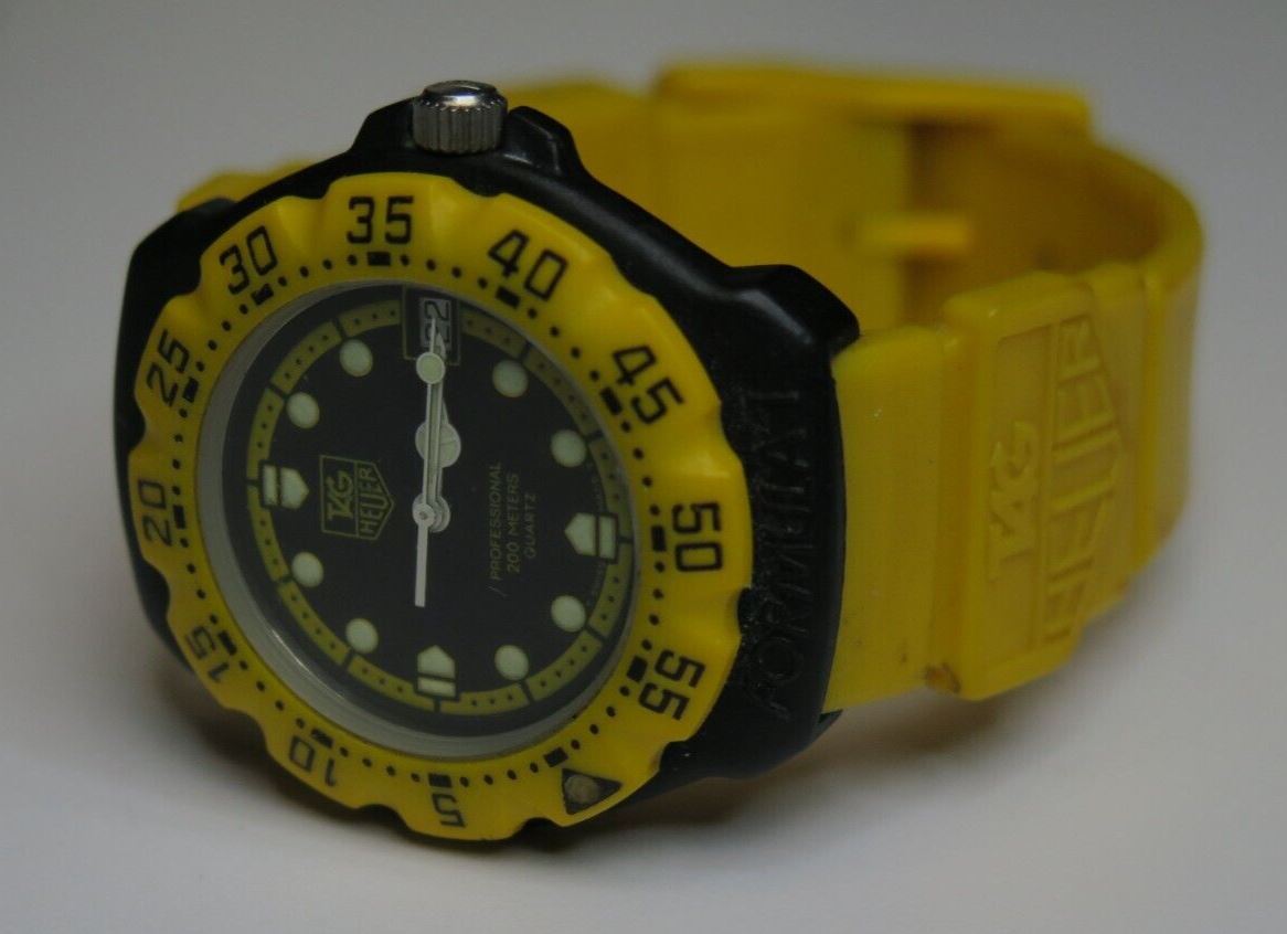 TAG Heuer Formula 1 Professional 200m 380.513/1 Quartz Black yellow Boys Watch