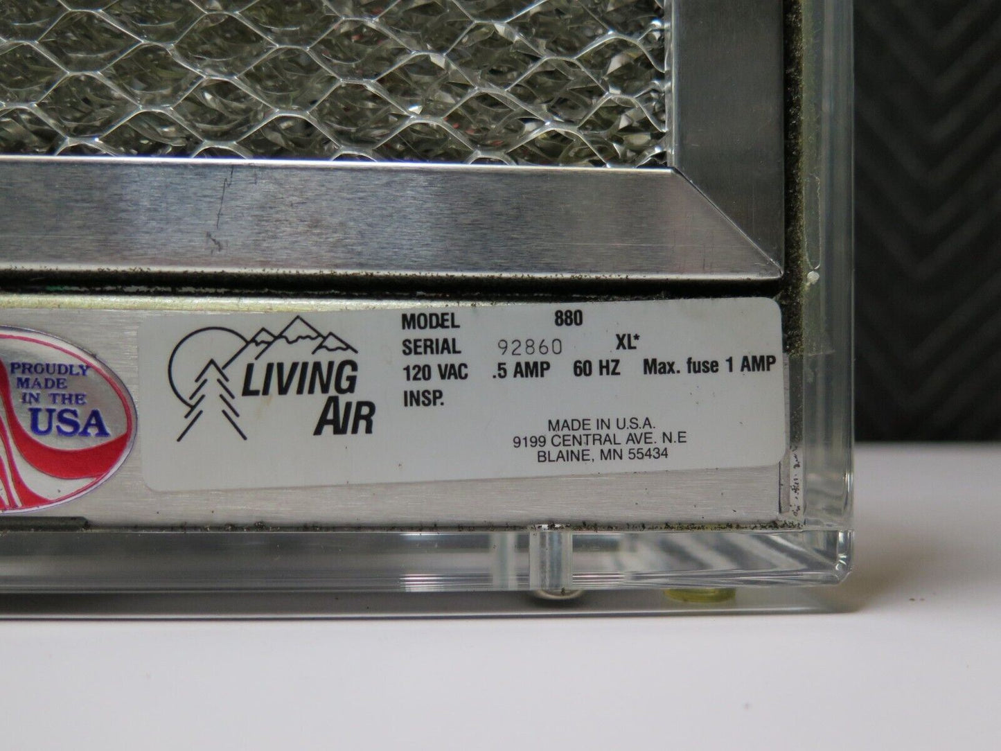 Living Air 880 Ozone Generator Clear Case Salesman Model with Original Box