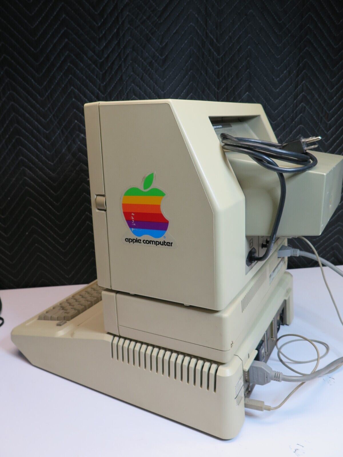 Apple IIe (2e) Computer with Monitor, Duo Disk Drive, Hayes Modem, Serial & More