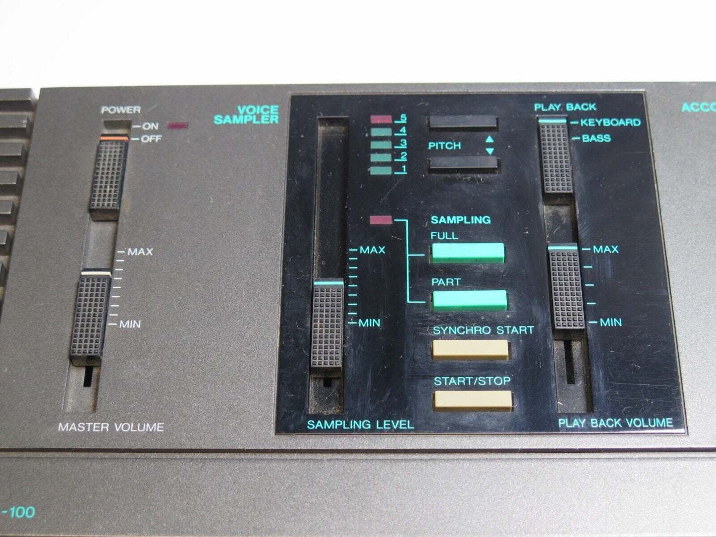 Yamaha PortaSound VSS-100 Keyboard with Digital Voice Sampler