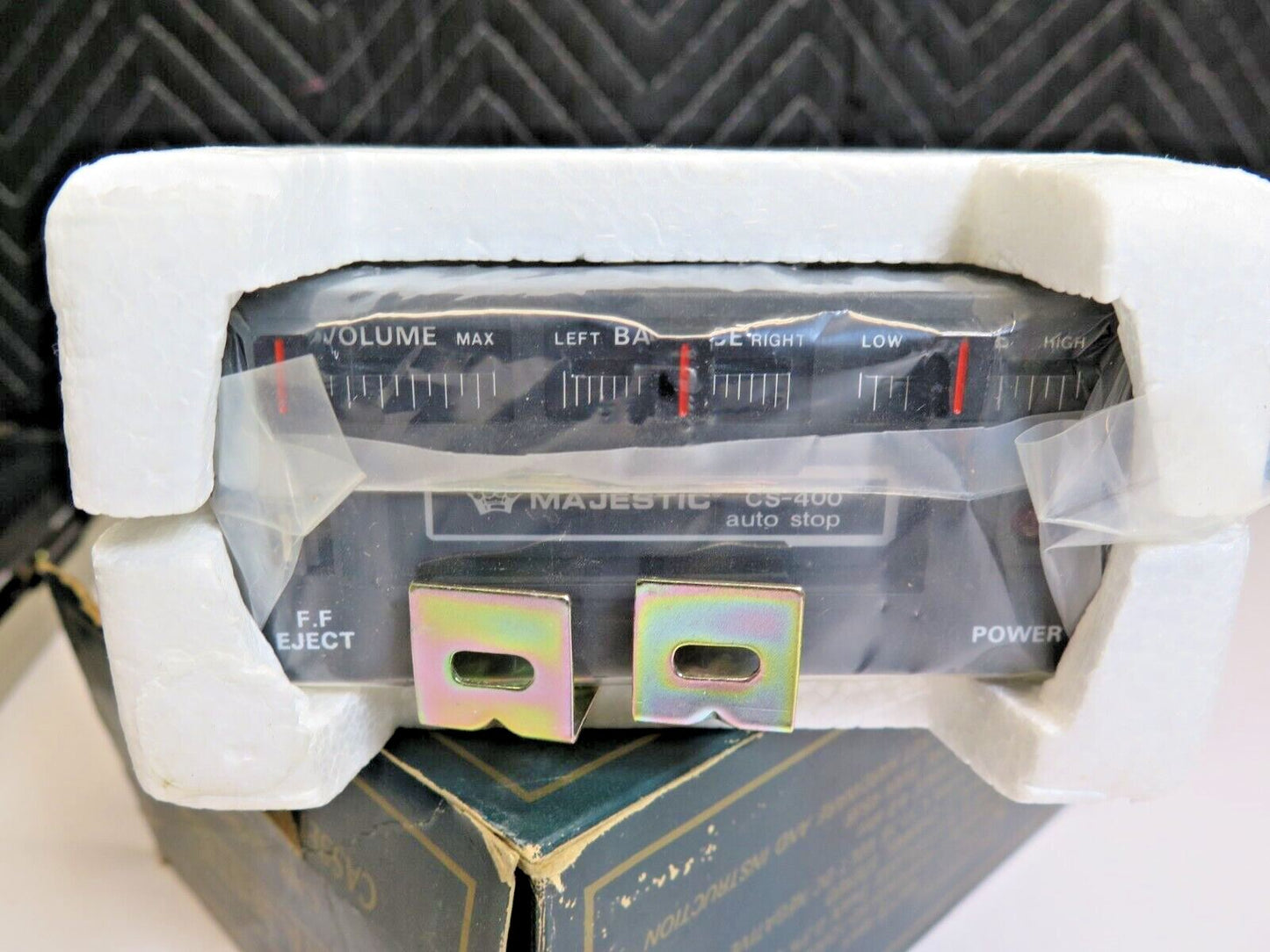 NOS Majestic Car Stereo Cassette Player CS-400 Vintage