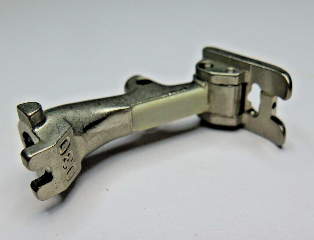 Genuine Bernina Sewing Machine Old Style Embroidery Presser Foot #030