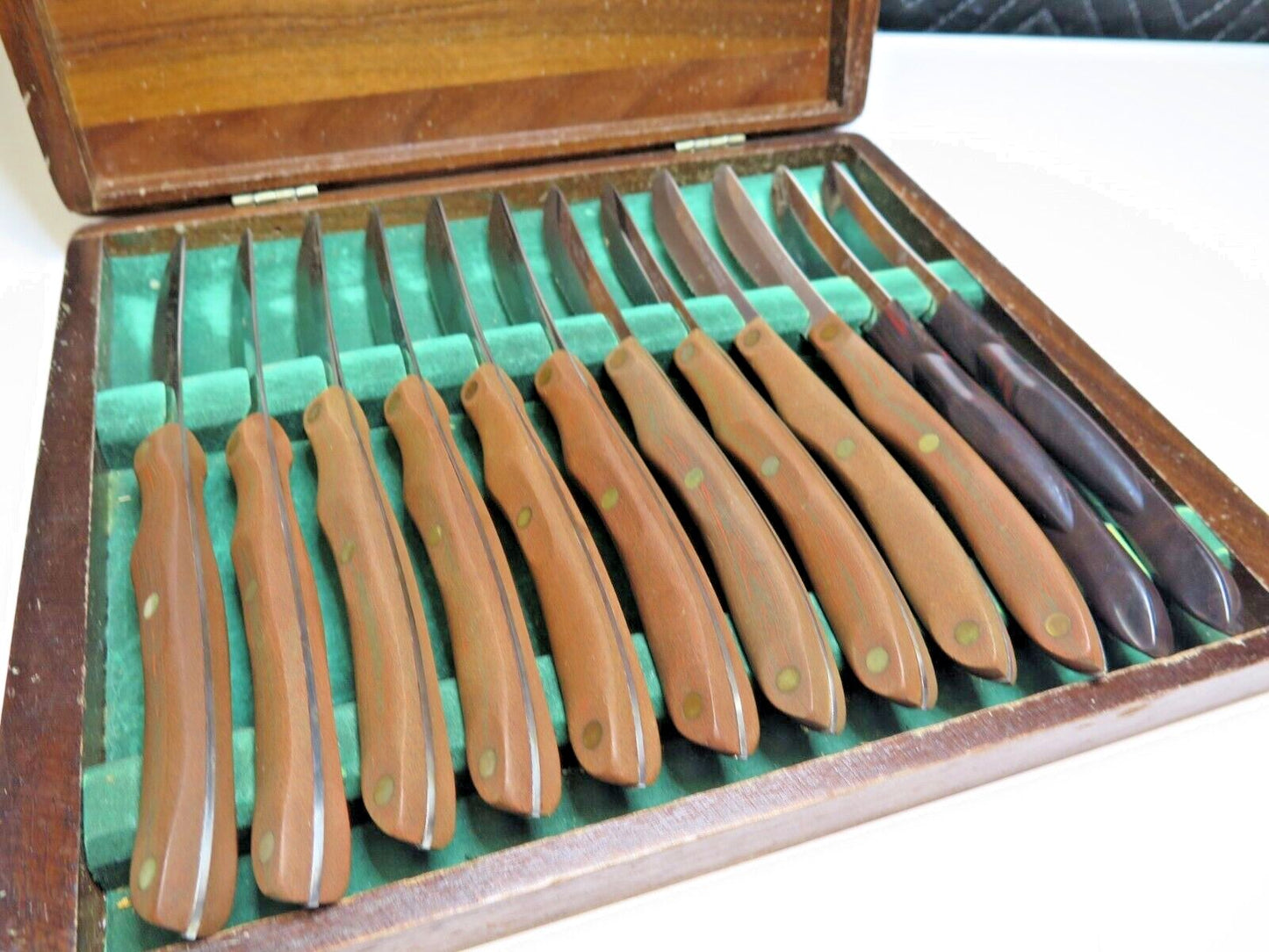 Cutco Steak Knife Set, 12 Knives - 10x Model #1059, 2x #1759 - with Wooden Case