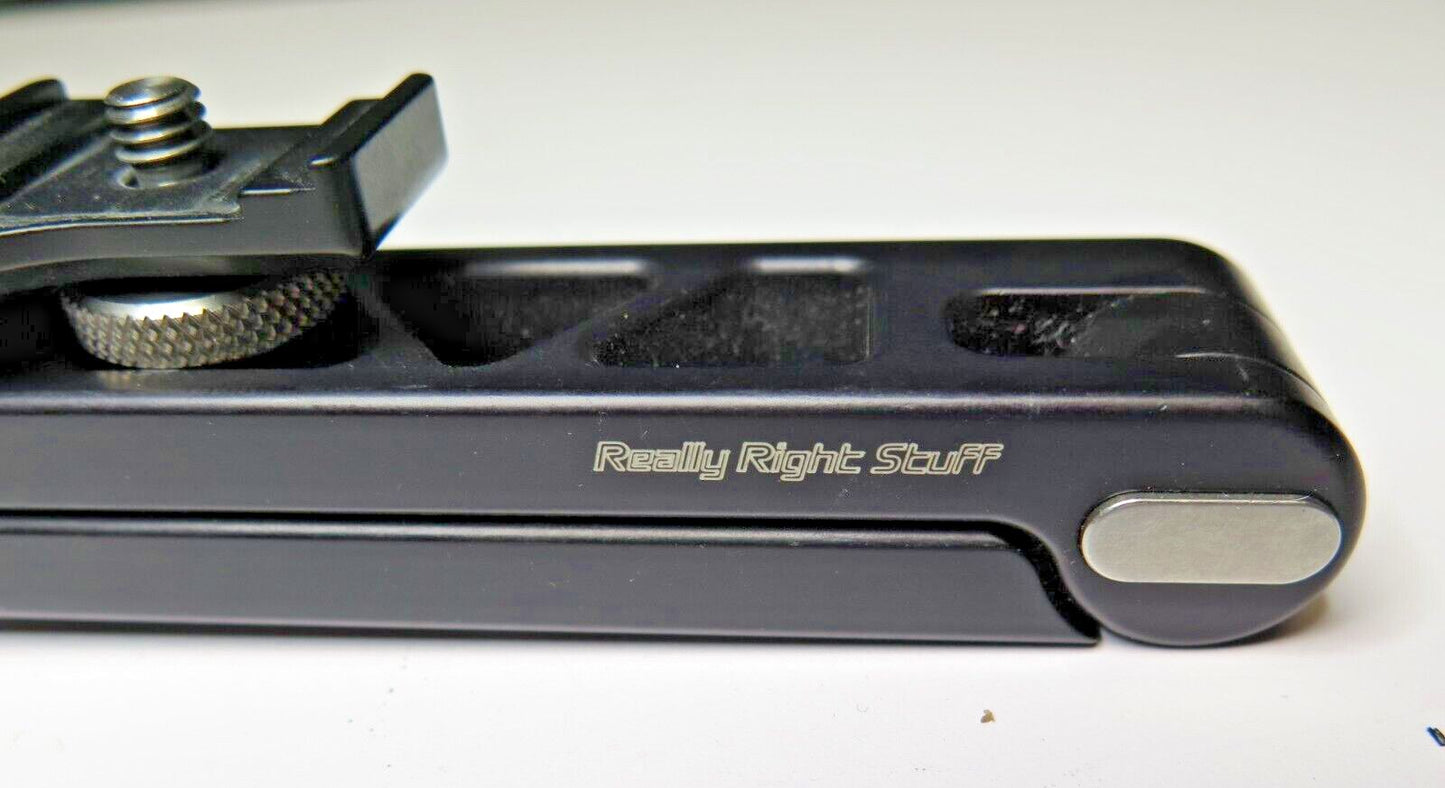 Really Right Stuff WPF-1 A Folding Flash Bracket