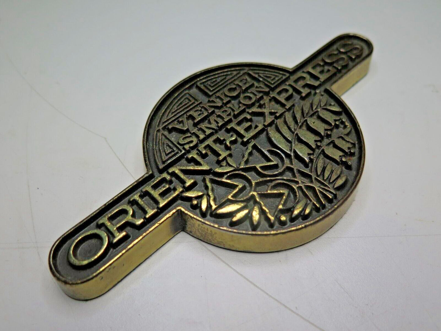 VENICE SIMPLON ORIENT EXPRESS SOLID BRASS BADGE EMBLEM PAPERWEIGHT FELT BACKING