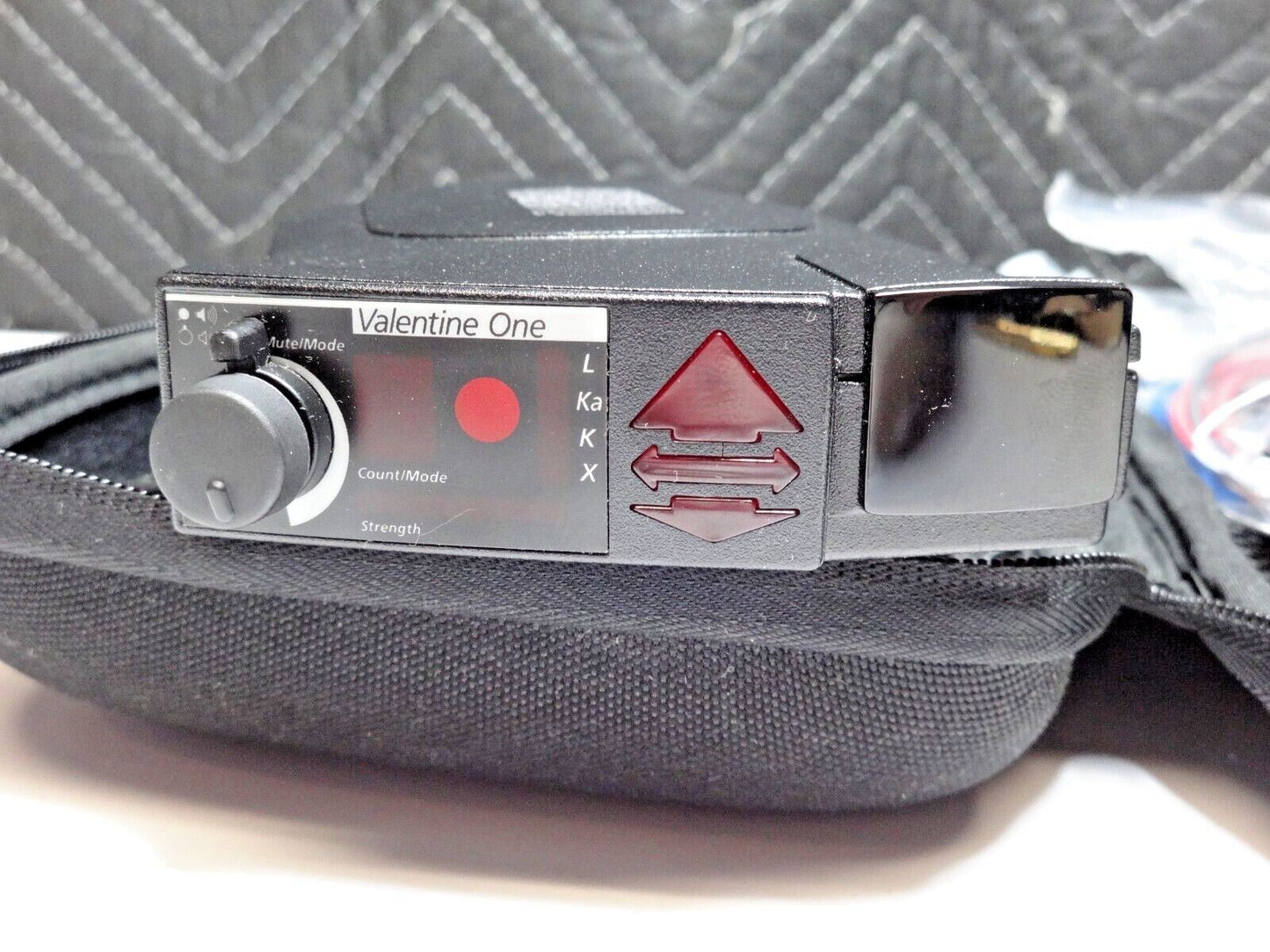 Valentine One V1 Radar Detector w/ mount, power and travel case