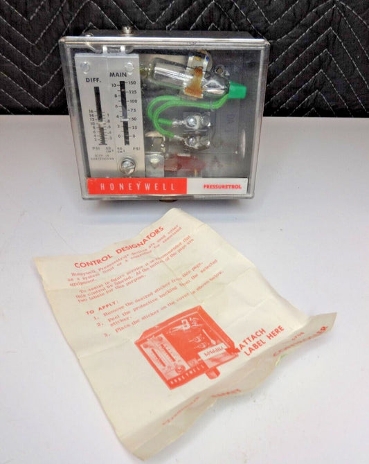 HONEYWELL PRESSURETROL PRESSURE CONTROLLER 10-150 PSI L404A 1388 2