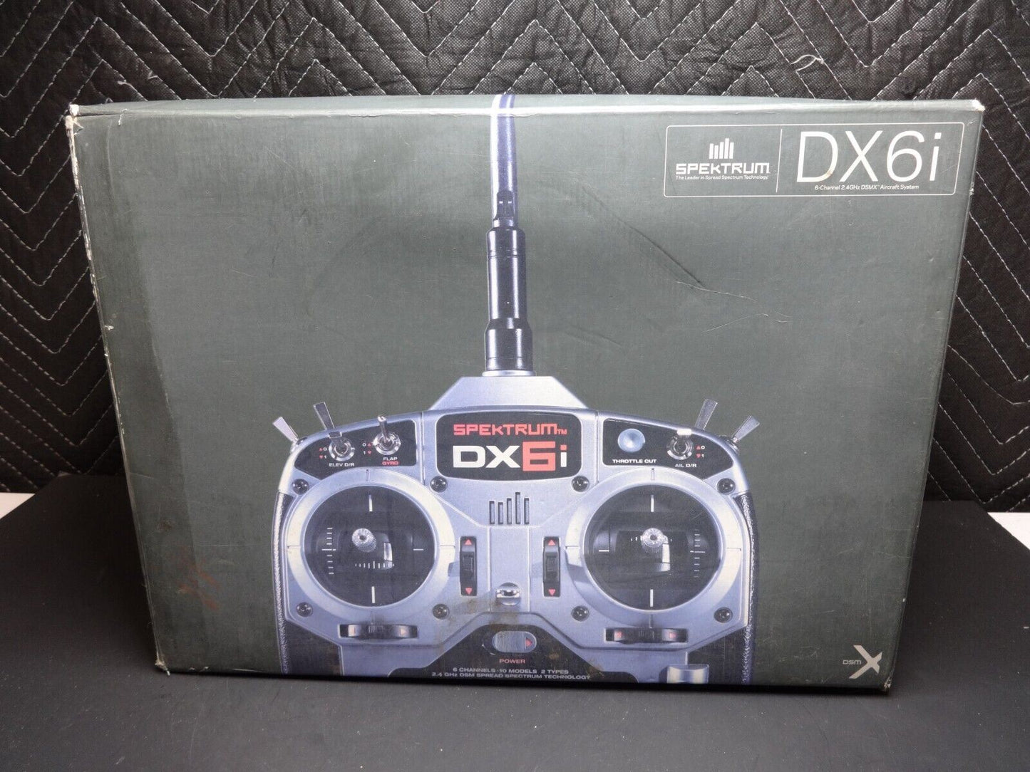 Spektrum DX6i 6-Channel DSMX® Transmitter with AR6210 Receiver & SPM9645