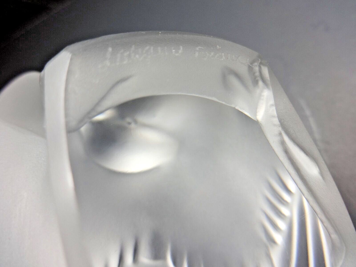 Pair of LALIQUE Sparrows Frosted Crystal Birds Figurines France Signed w/ Tags