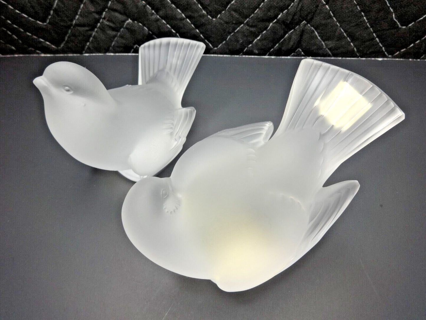 Pair of LALIQUE Sparrows Frosted Crystal Birds Figurines France Signed w/ Tags