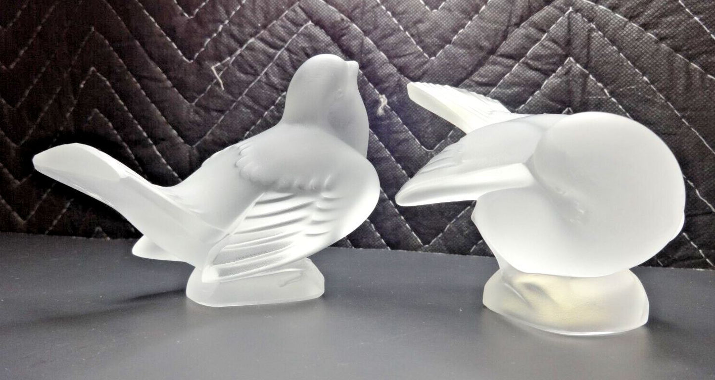 Pair of LALIQUE Sparrows Frosted Crystal Birds Figurines France Signed w/ Tags