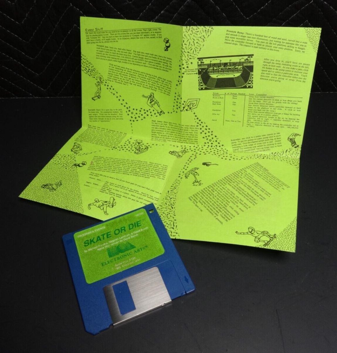 VINTAGE ELECTRONIC ARTS IBM PC SKATE OR DIE GAME and Instructions for Apple IIgs