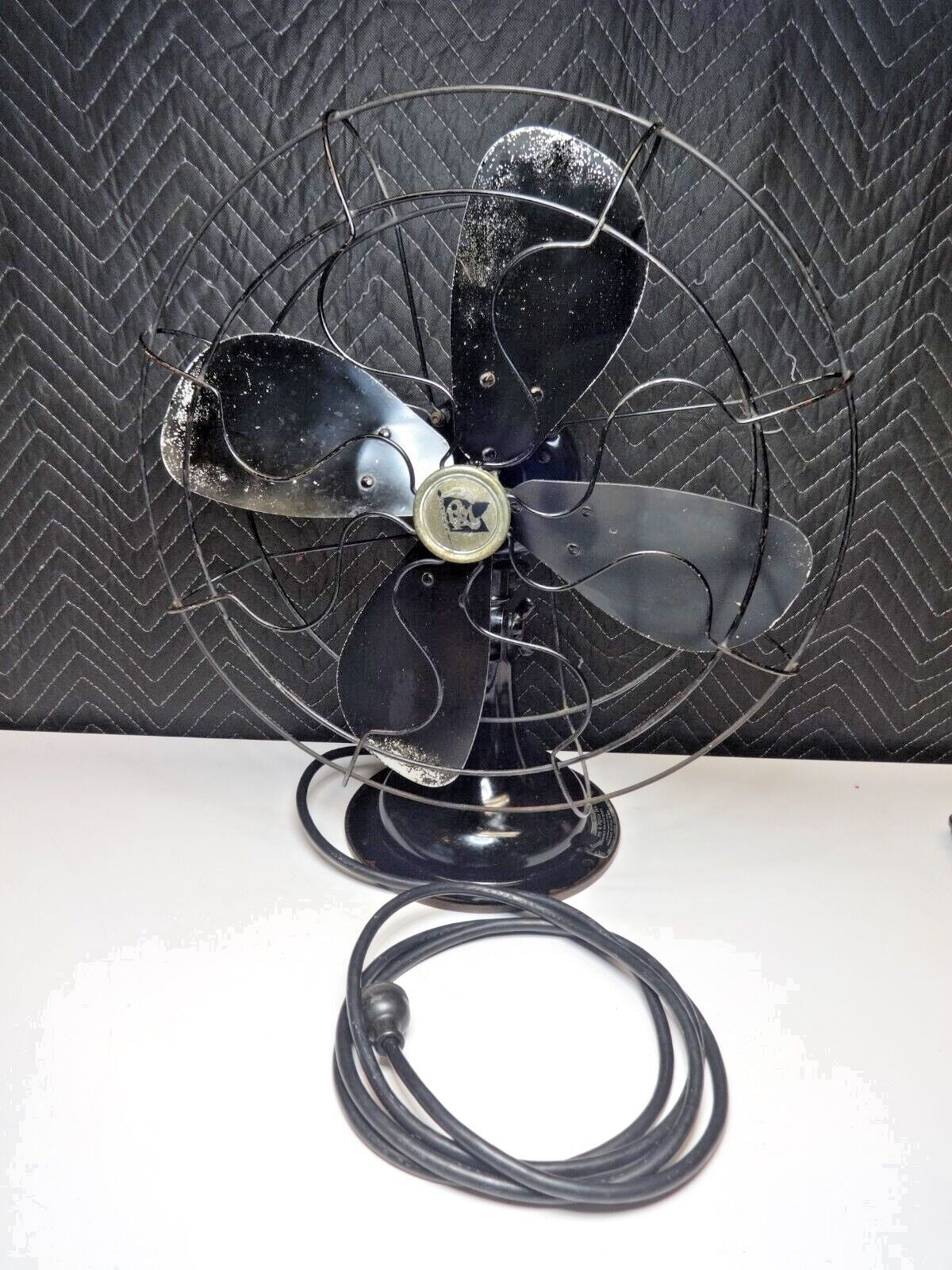 Antique Robbins & Myers Electric 3 Speed Oscillating 18" Fan 4 Blades 1604-A