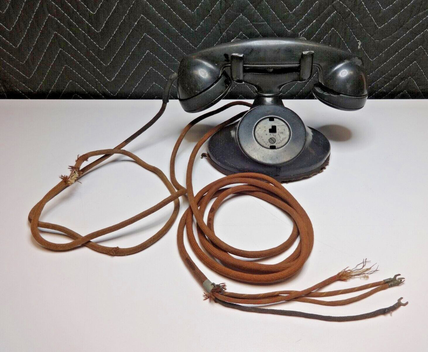 1930's WESTERN ELECTRIC DESK TELEPHONE D1 BASE F1 HANDSET TABLE TOP -  NO DIAL