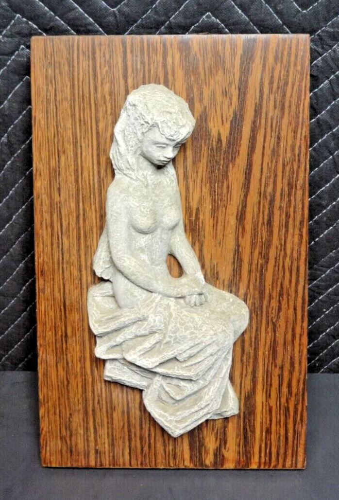 Female Topless Girl Form Statue on Wood Wall Mount - PARASTONE Holland MCM