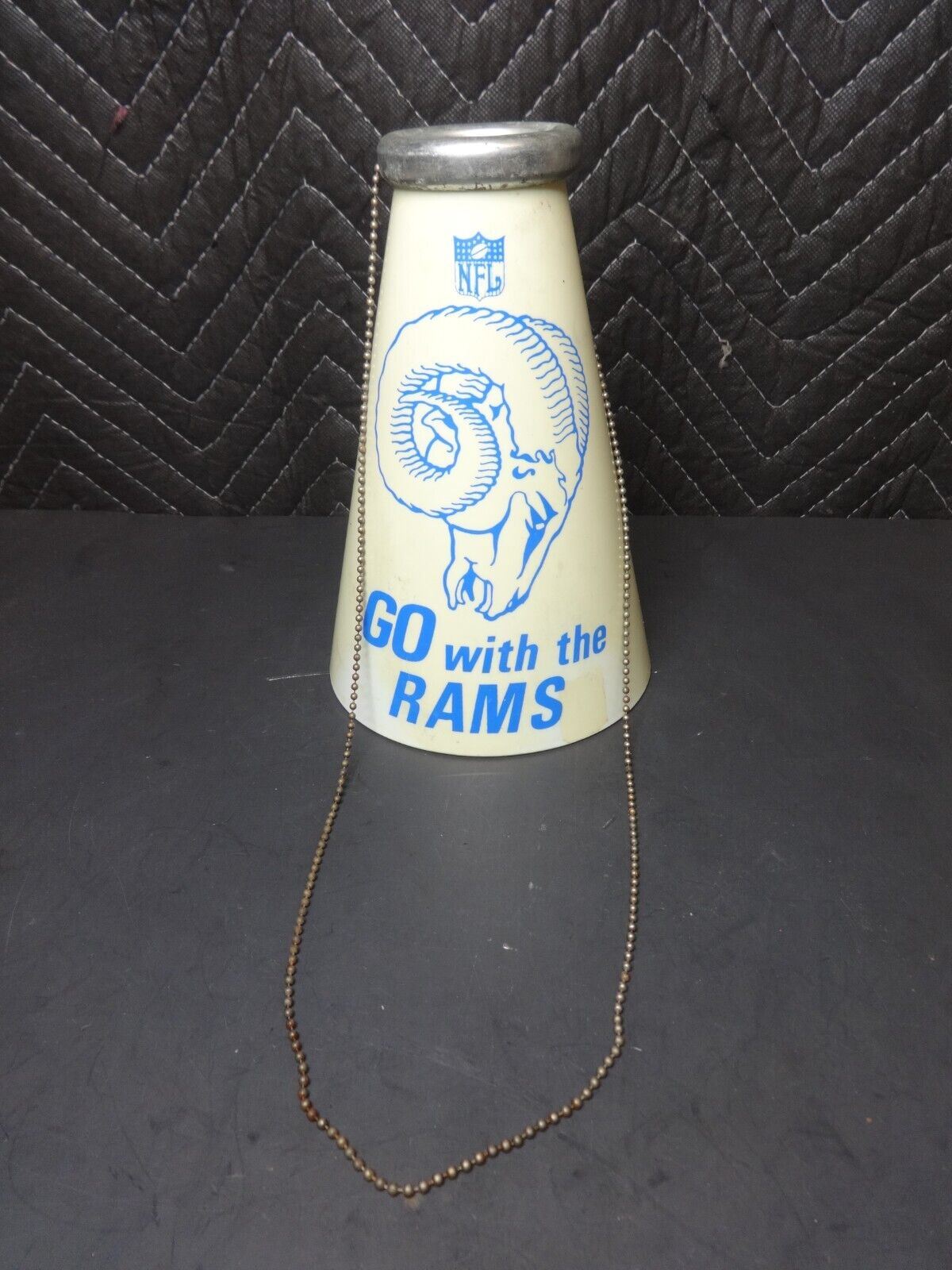 VINTAGE 1960'S NFL SOUVENIR LOS ANGELES GO WITH THE RAMS MEGAPHONE YELL-A-PHONE