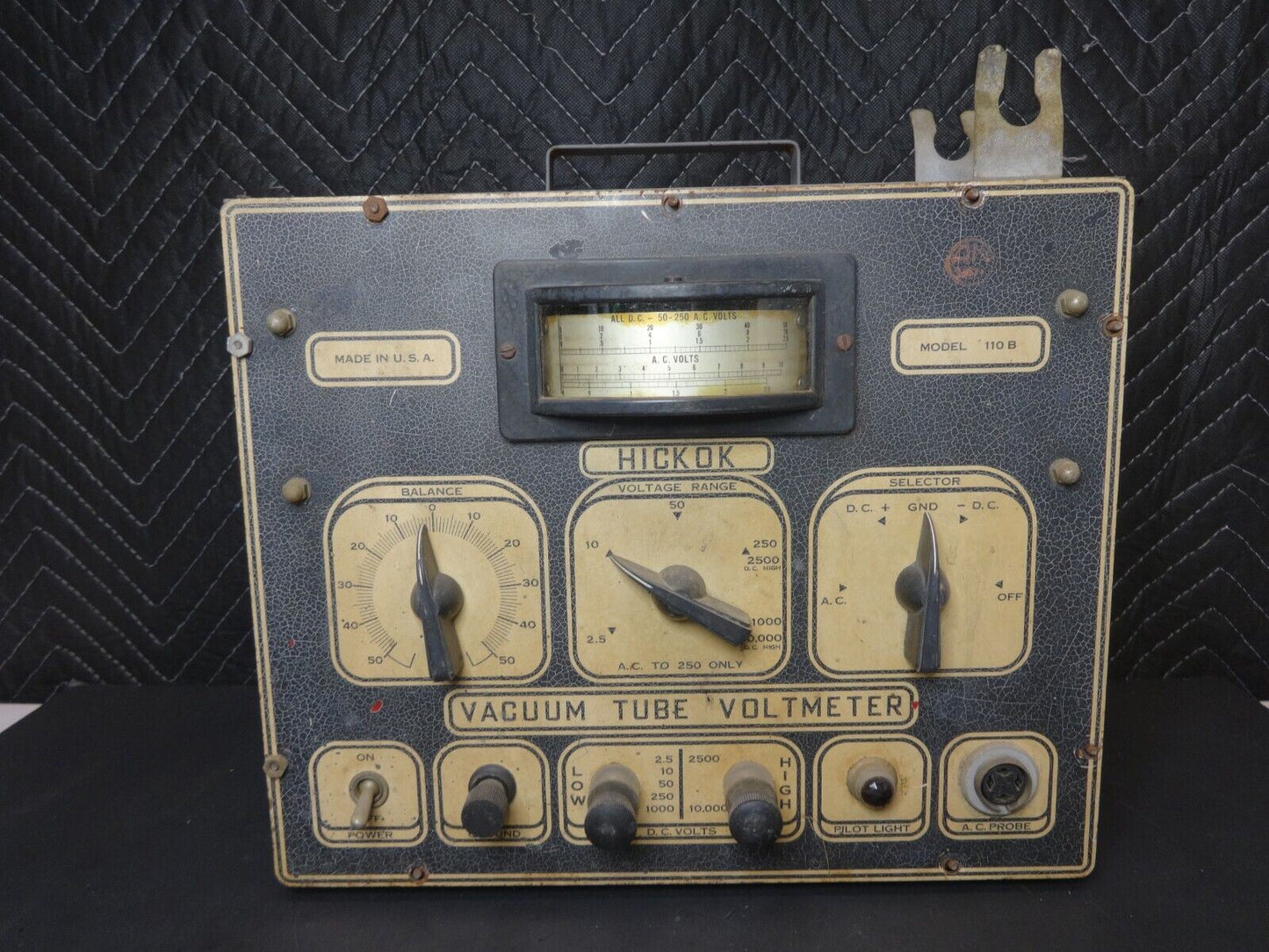 Vintage Hickok Model 110B Vacuum Tube Voltmeter - 110 B