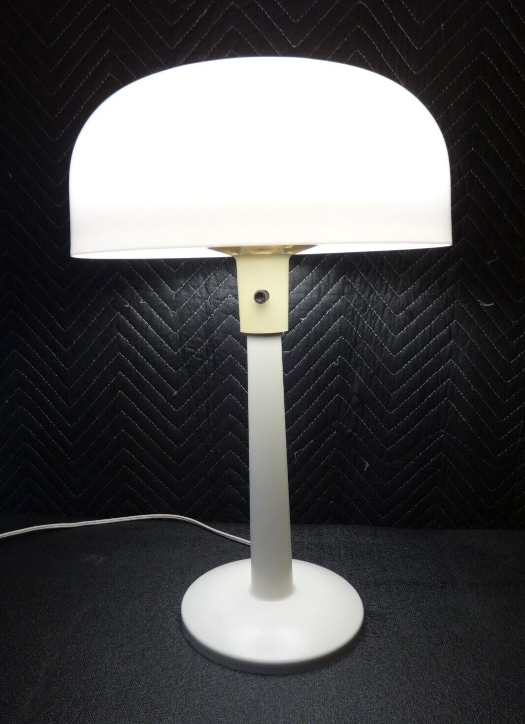 Vintage MCM Gerald Thurston Lightolier Lamp Basic Concept Mushroom