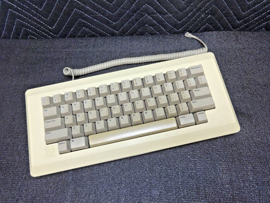 1984 Apple Macintosh Original Keyboard Model M0110 Mac 128K w/ Cord