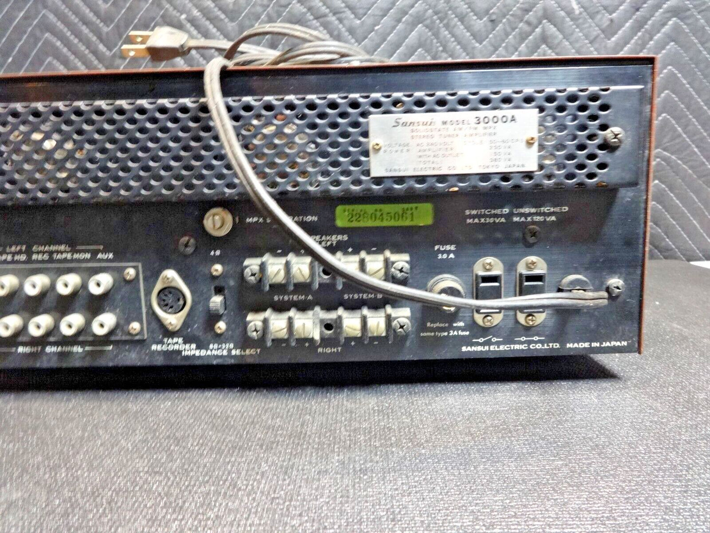 Sansui 3000A Stereo Receiver Amplifier Tuner  - Serviced - Vintage Silver Face