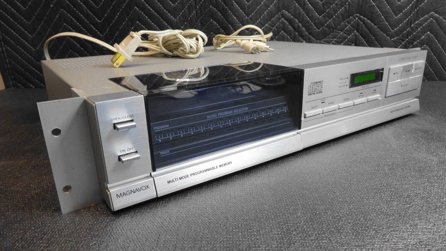 Vtg 1983 Magnavox CD Player Compact Disc Belgium Model FD3030SL