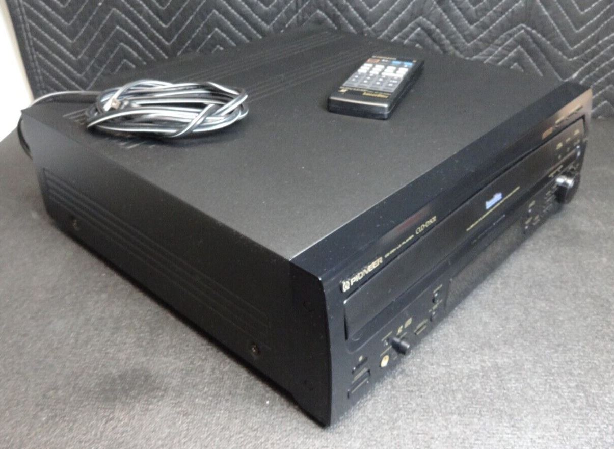 Pioneer CLD-D502 Dual Side Laserdisc Player CD, CDV, LD w/ Remote - SERVICED