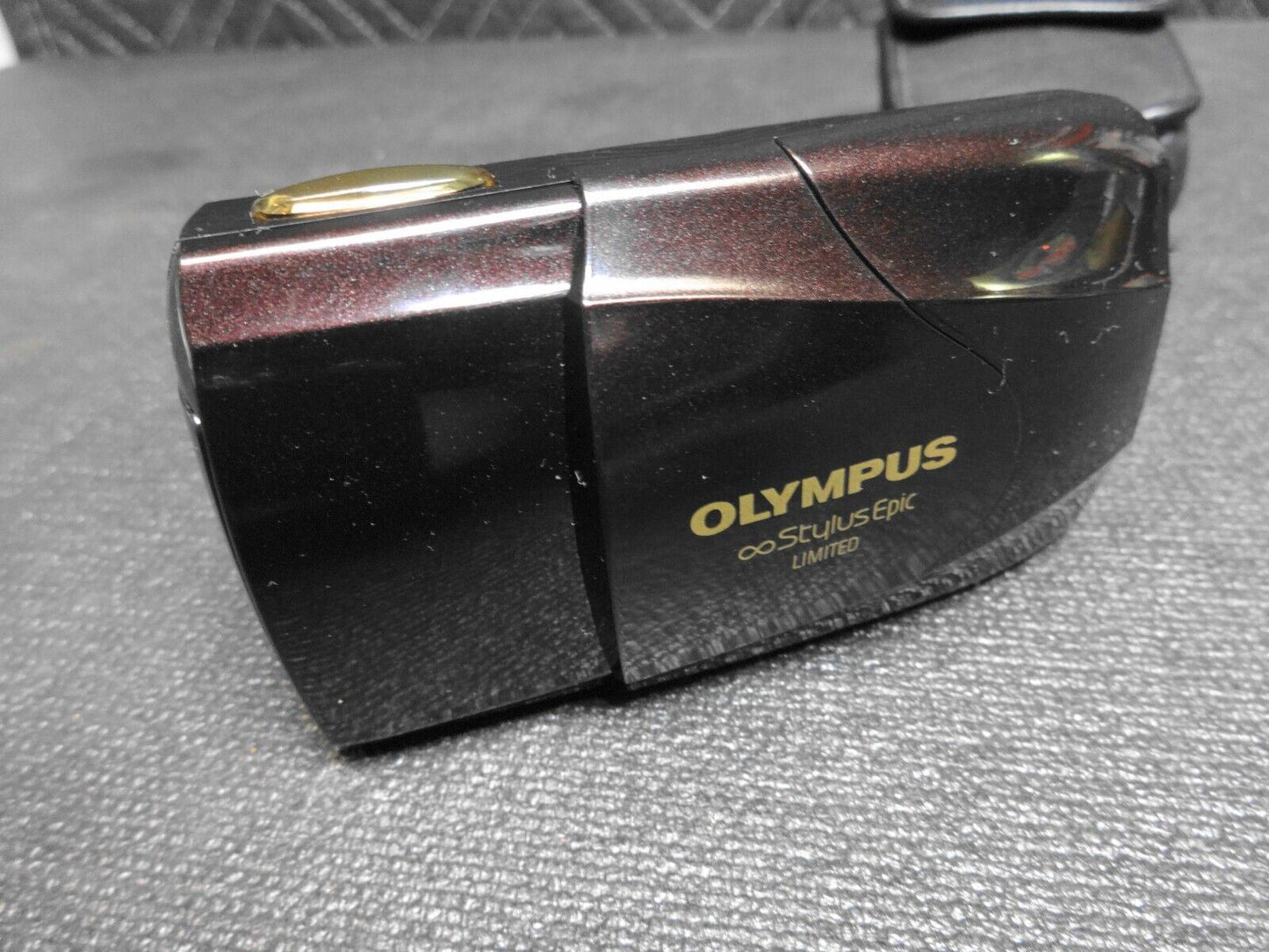 Olympus Stylus Epic Limited Olympus Lens 35mm 1: 2.8 w/ Case - Tested & Working