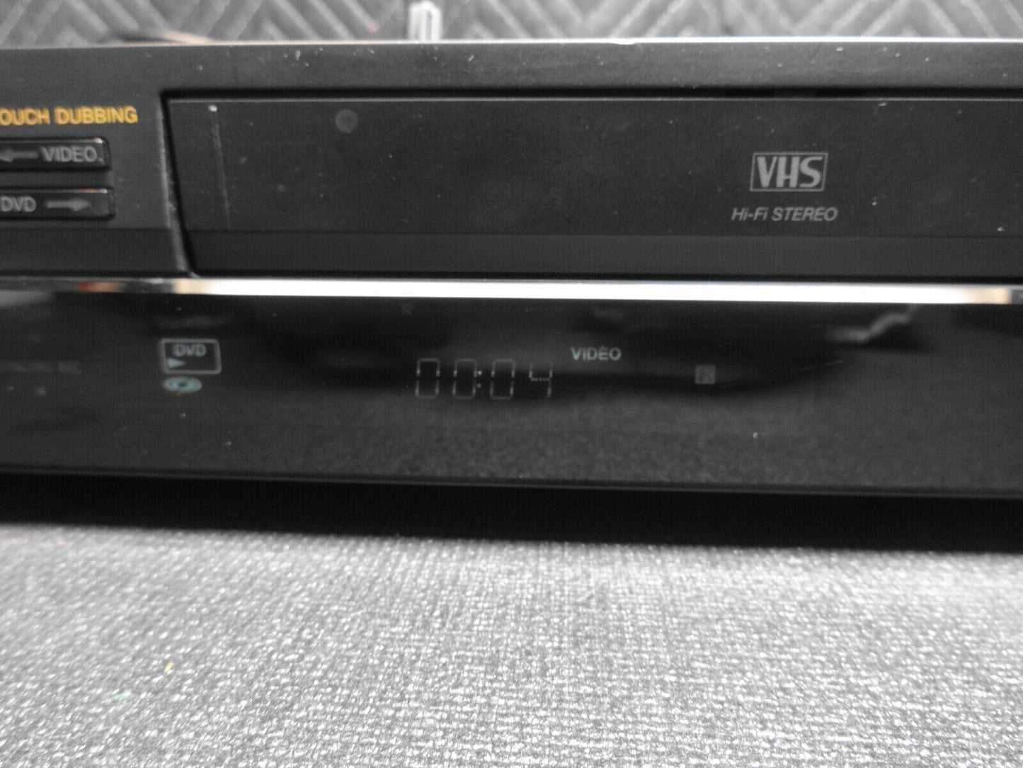 Sony RDR-VX555 DVD Video Cassette Recorder Player HDMI No Remote * Serviced *