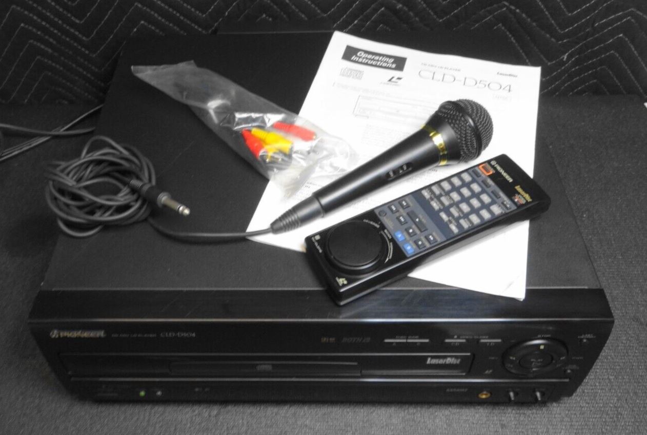 Pioneer CLD-D504 Laserdisc Player Karaoke w/ Manual Microphone Remote *Serviced*