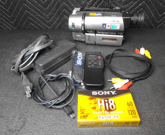 Sony Handycam CCD-TRV65 Video HI8 XR 72x Digital Zoom HandyCam Vision Camcorder