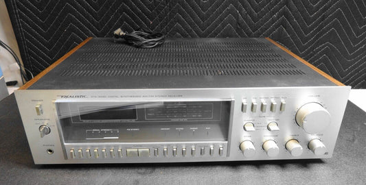 REALISTIC STA-2290 DIGITAL SYNTHESIZED AM/FM STEREO RECEIVER - Partially Working