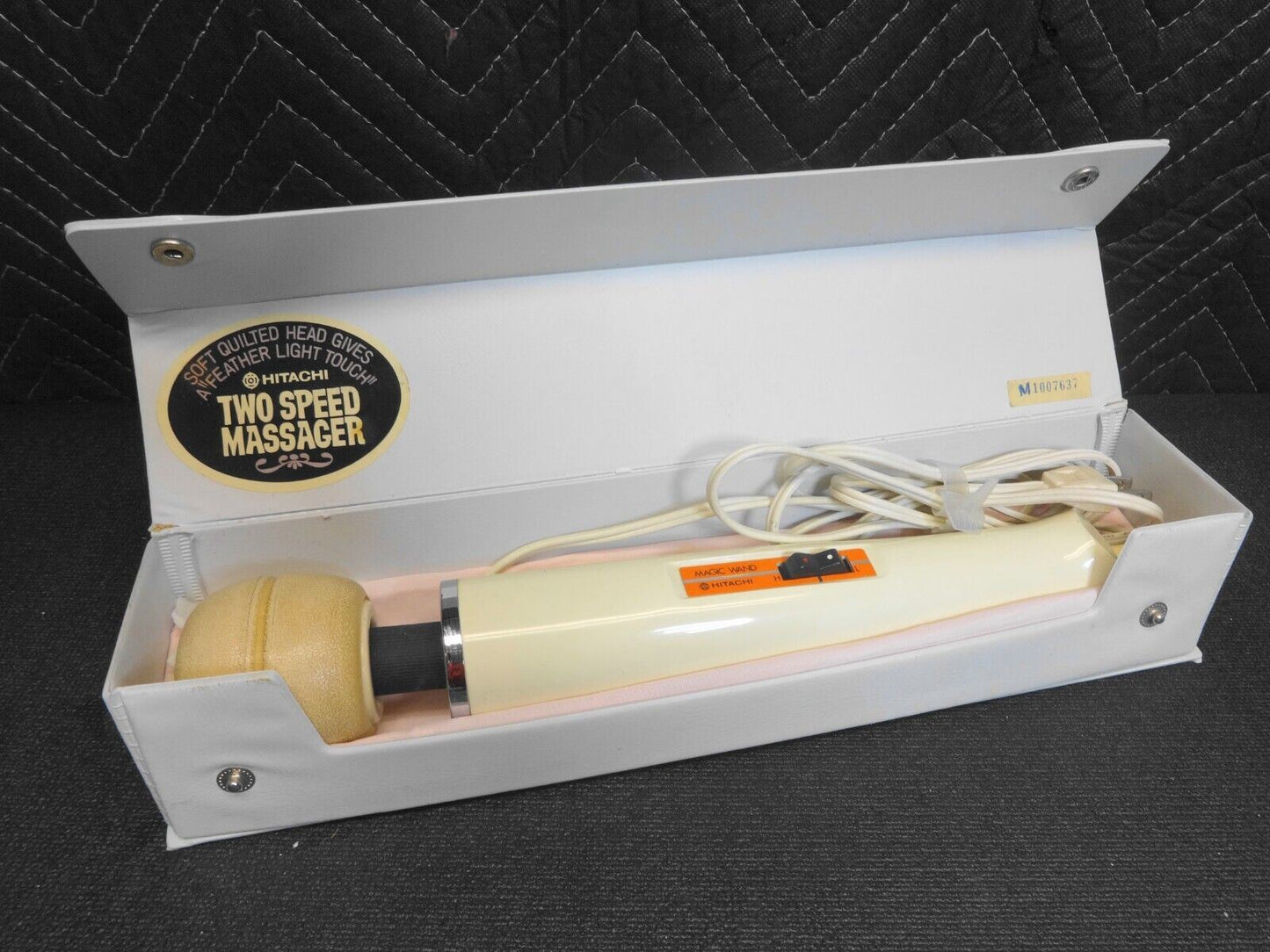 Vintage HITACHI HV-250 Magic Wand Electric Massager in Original Storag