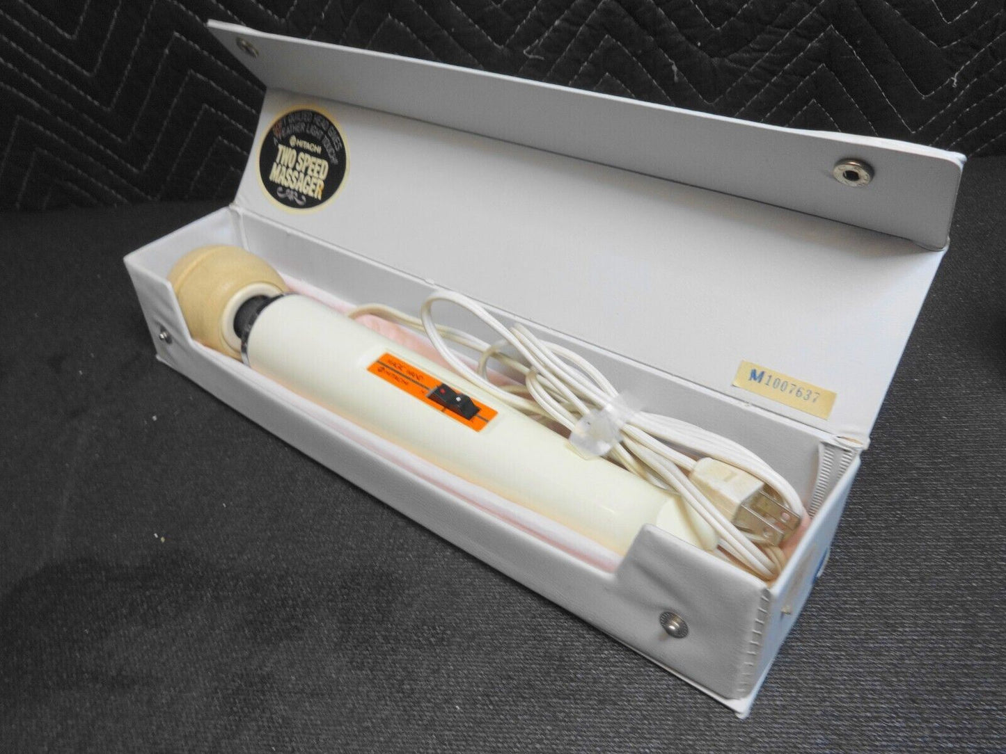 Vintage HITACHI HV-250 Magic Wand Electric Massager in Original Storage Case