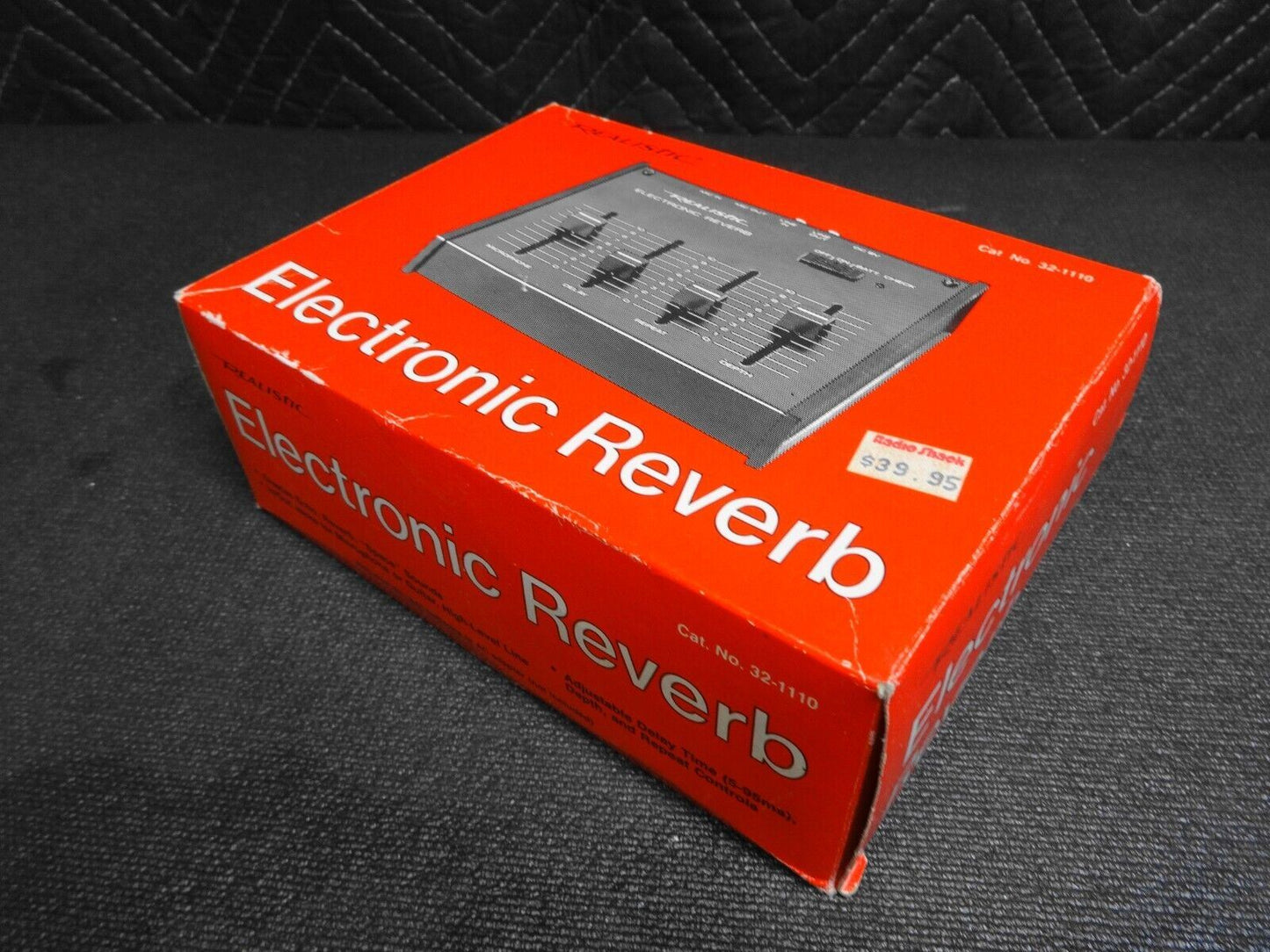 NOS Realistic Electronic Reverb • Vintage Bucket Brigade effects unit • 32-1110