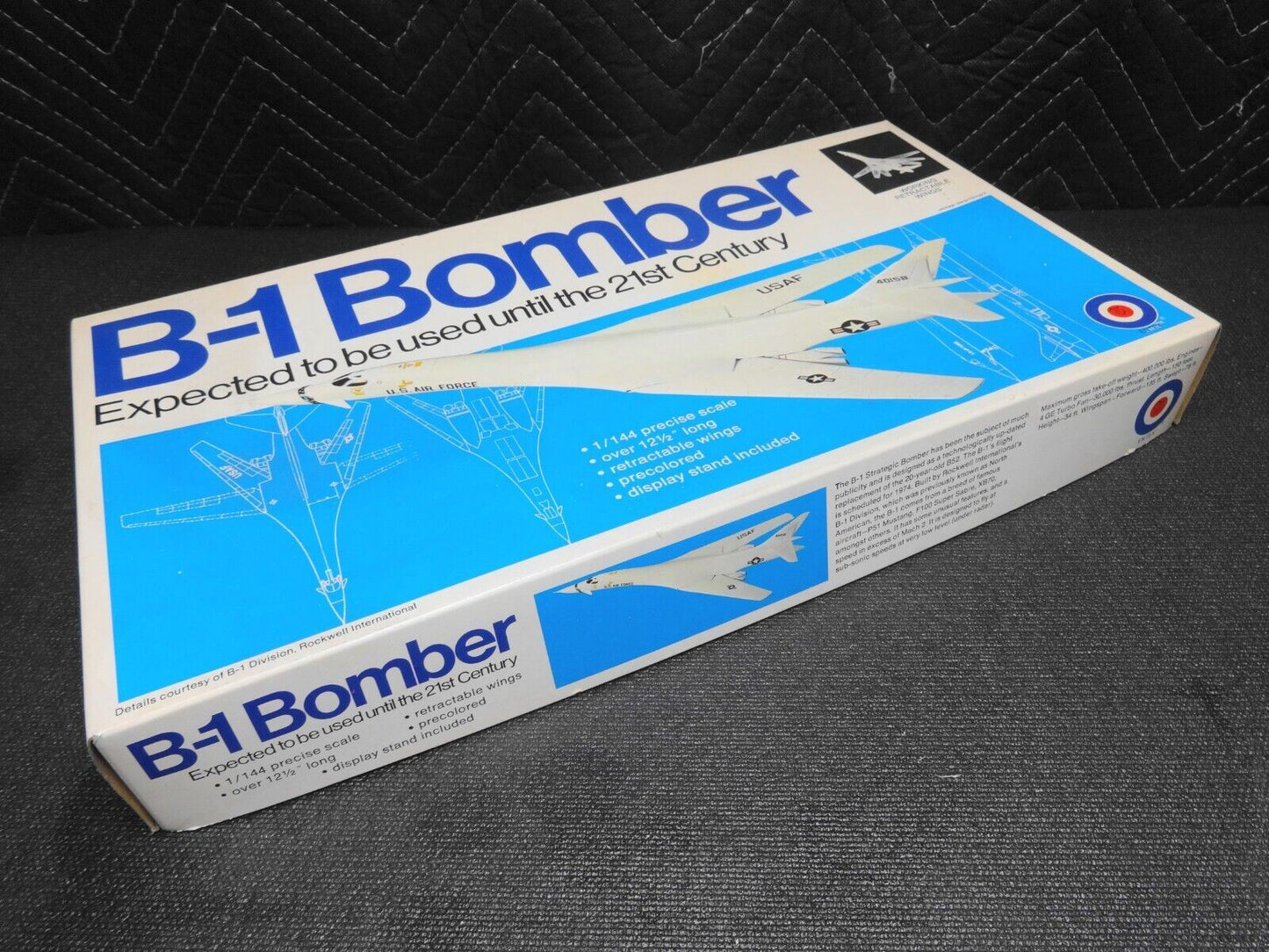 ENTEX 1/144 Scale Rockwell B-1 Bomber Plastic Model Kit 8505 NIOB