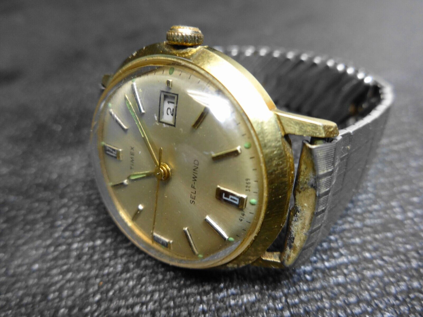 Vintage TIMEX Mens Watch - Self wind - 41.25mm Case - Style: 4147-3269