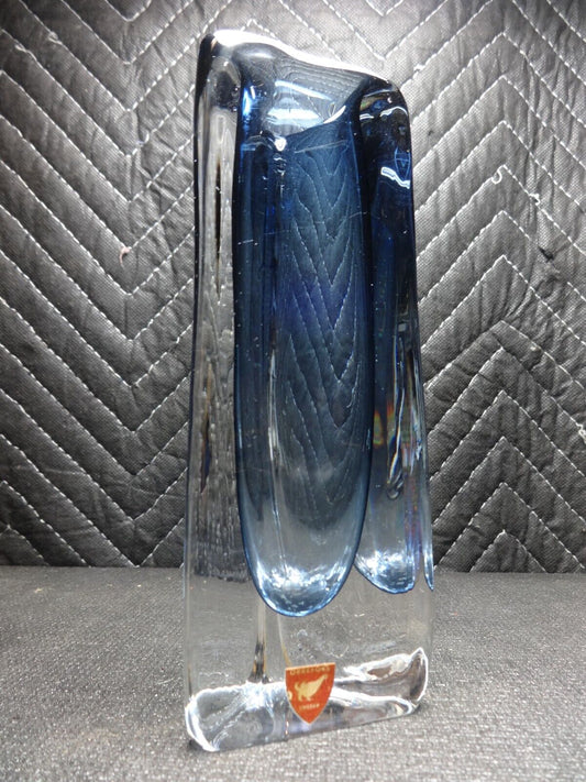 ORREFORS NILS LANDBERG SOMMERSO TRIANGLE ART GLASS VASE, MCM, BLUE, Signed