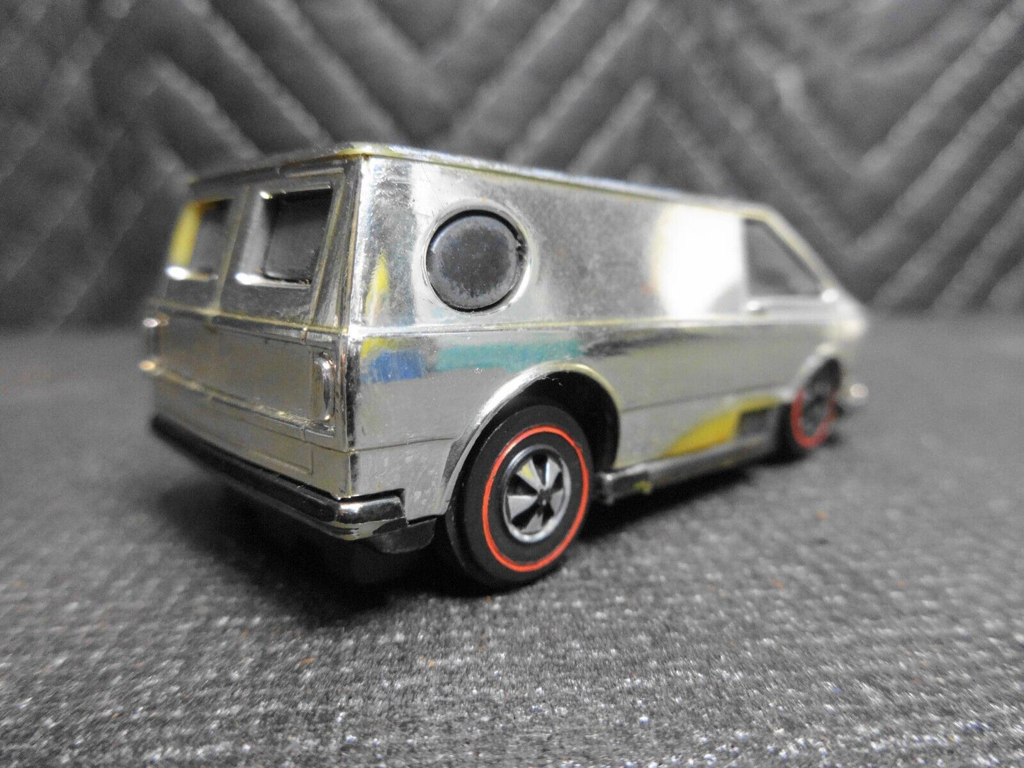 HOT WHEELS RED LINE SIZZLERS CHROME SILVER VAN VANTOM