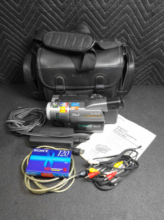 Sony DCR-TRV310 Digital8 Hi8 Handycam Nightshot Camcorder Bundle - Tested