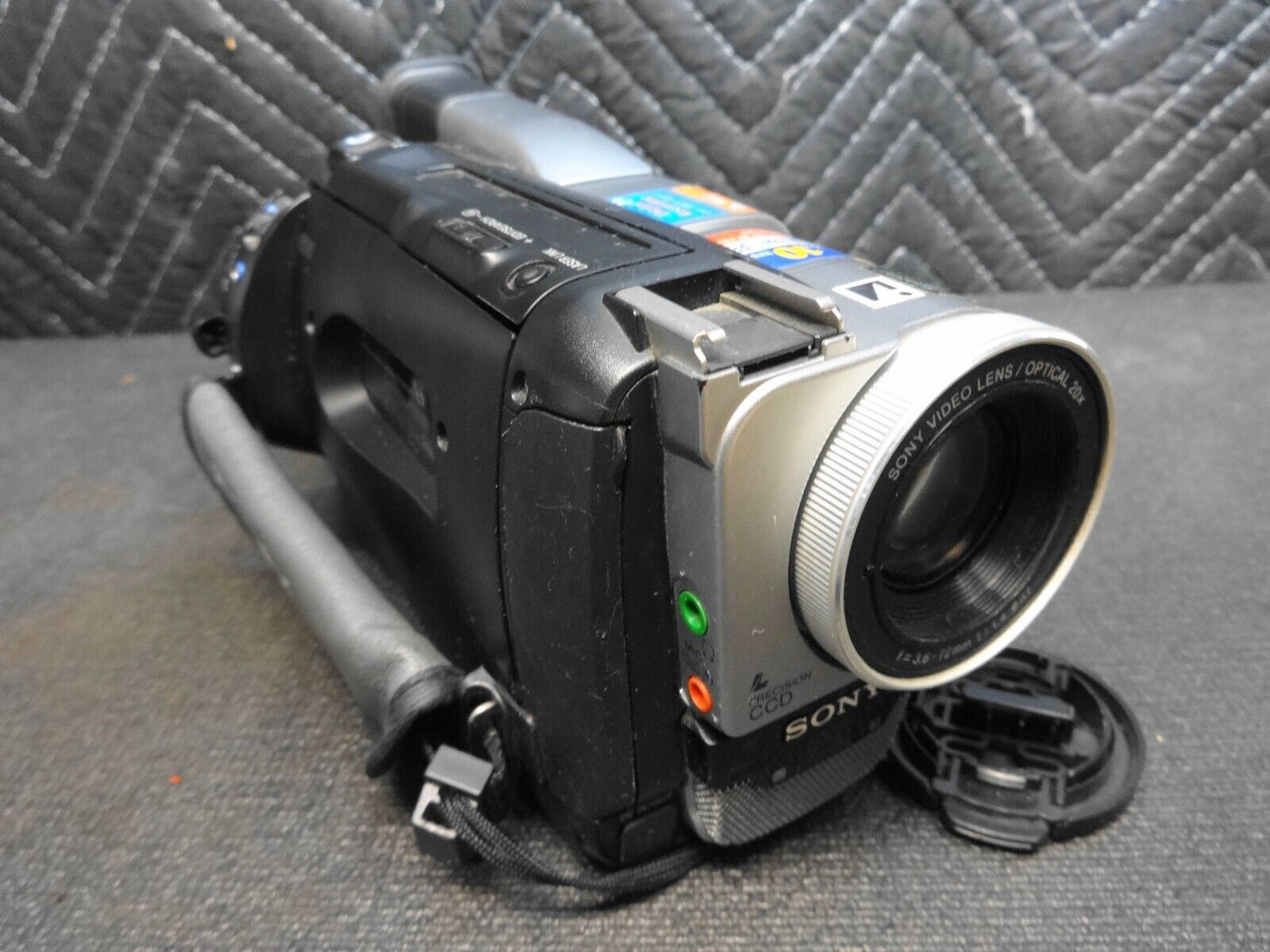 Sony DCR-TRV310 Digital8 Hi8 Handycam Nightshot Camcorder Bundle - Tested