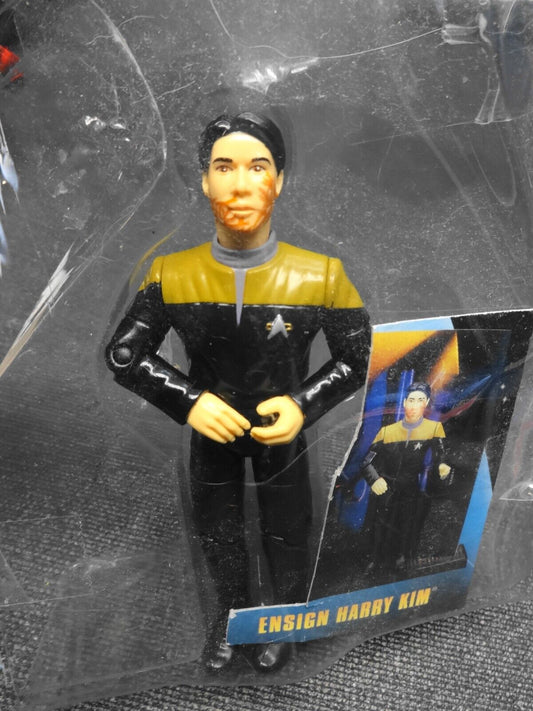 STAR TREK VOYAGER 1995 4.75" ENSIGN HARRY KIM OPS OFFICER ACTION FIGURE