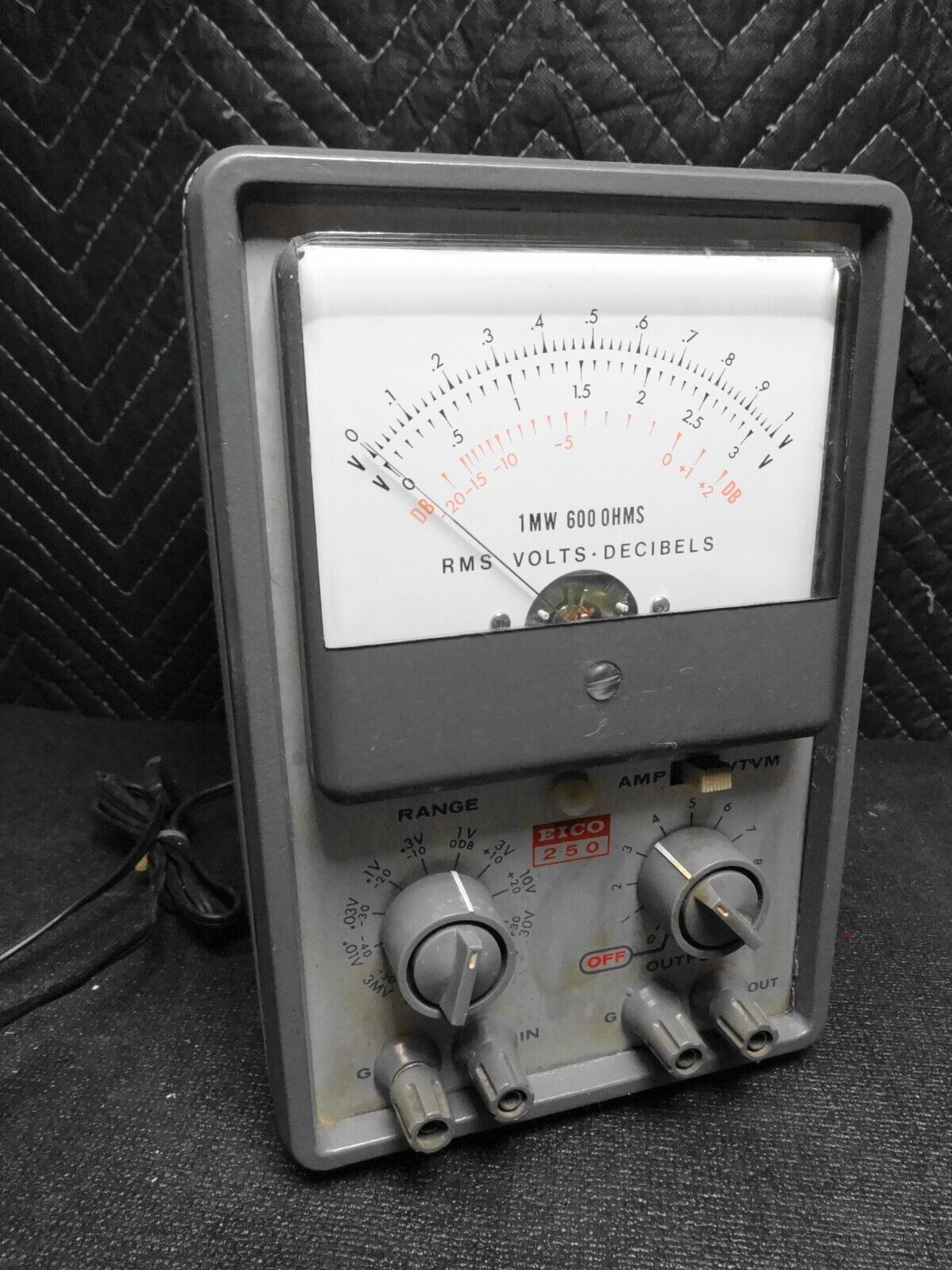 EICO 250 Vintage RMS Volts AMP / VTVM - Decibels Testing Tool