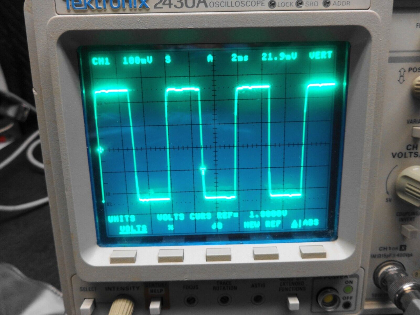 Tektronix 2430A Digital Oscilloscope w/ Probes