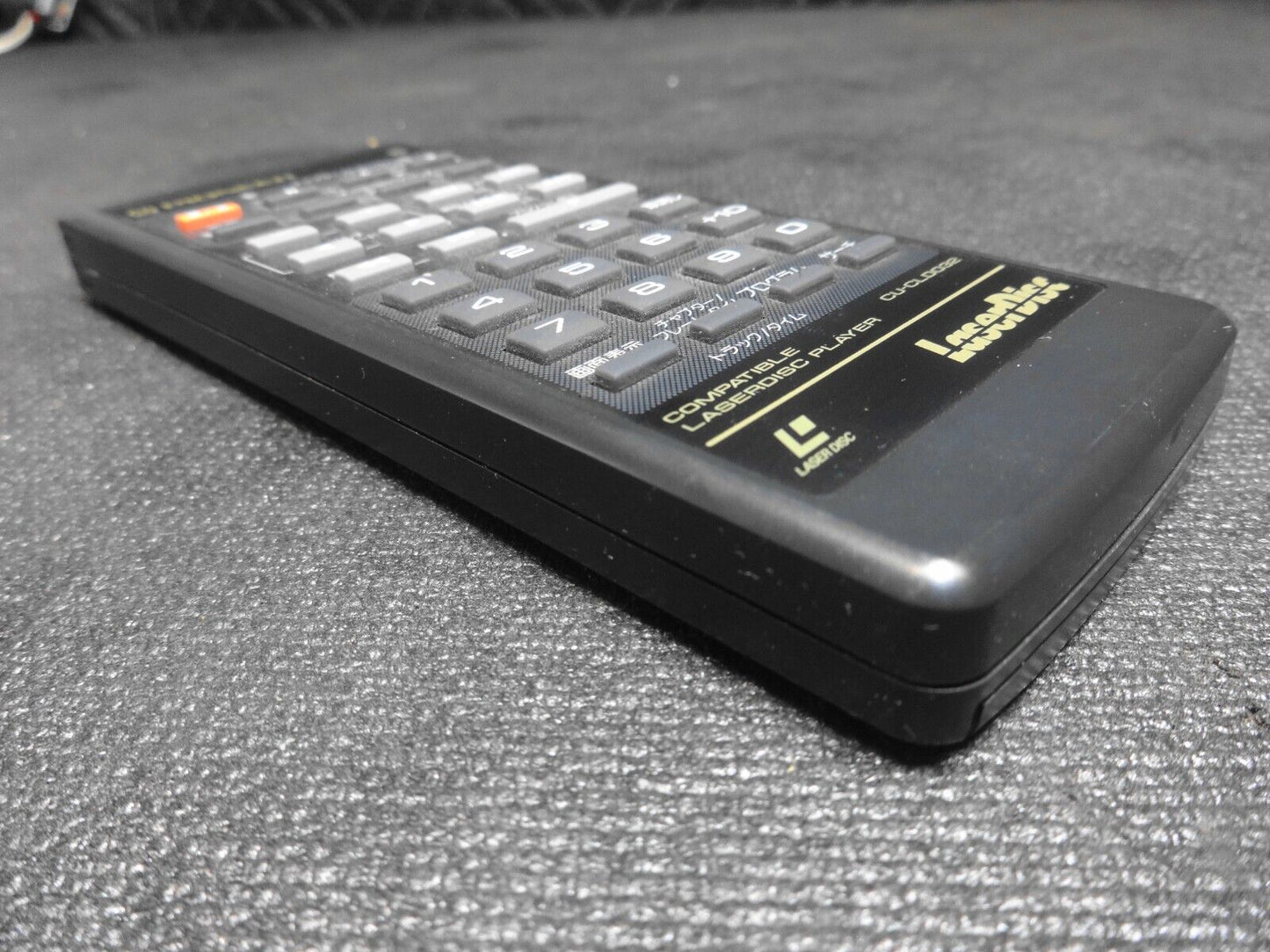 OEM Pioneer LaserDisc Player Remote Control CU-CLD032 in Japanese