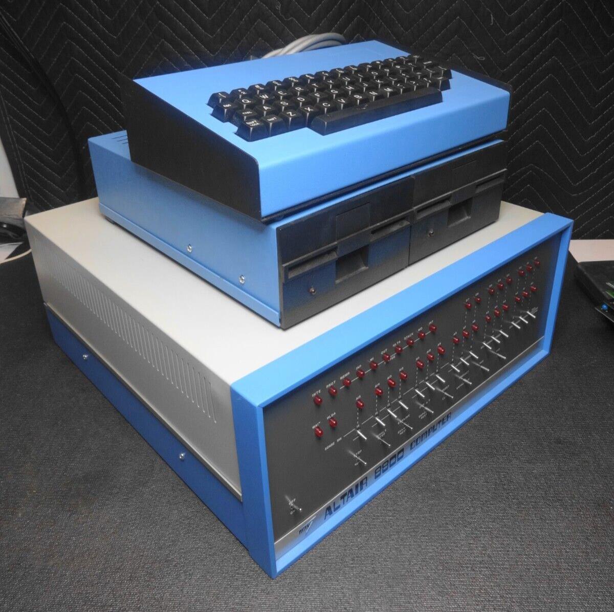 Vintage MITS Altair 8800 PC Computer w/ Dual Floppy, Keyboard and asso ...